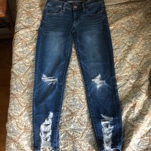 distressed skinned american eagle jeans